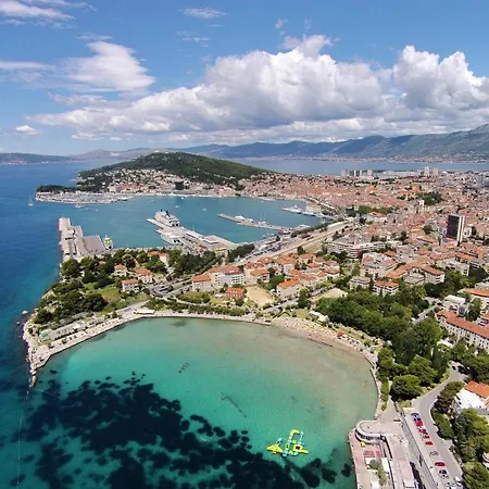 By The Sea - 13105 Apartment *